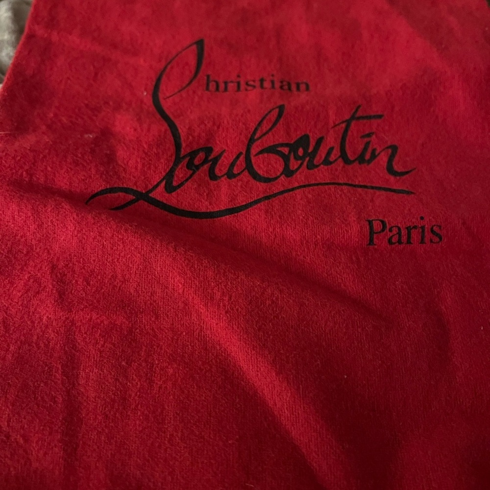 Bundlenof Christian Louboutin Paris red dust bags ☝️❤️ - Picture 3 of 5